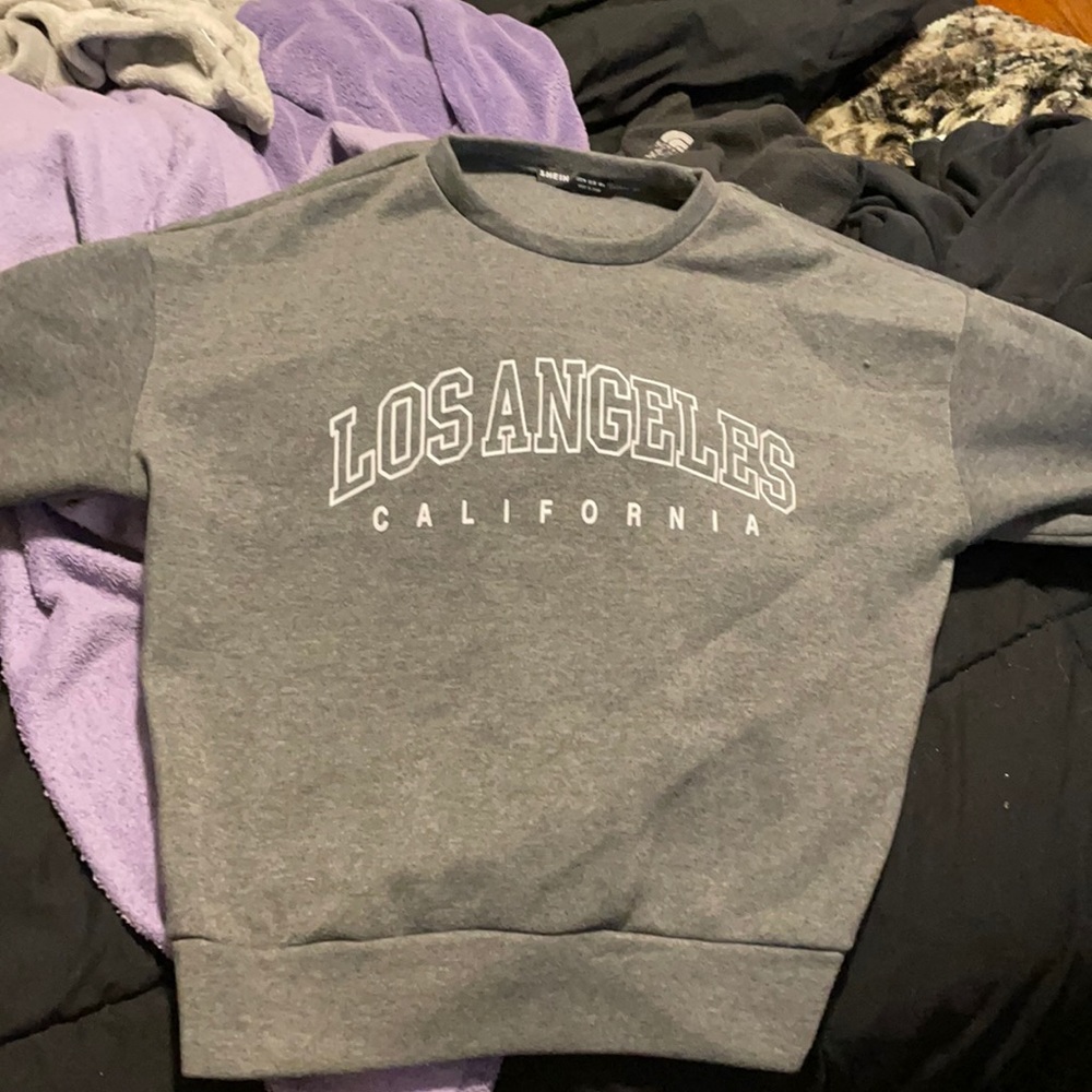 SHEIN Los Angeles Crewneck